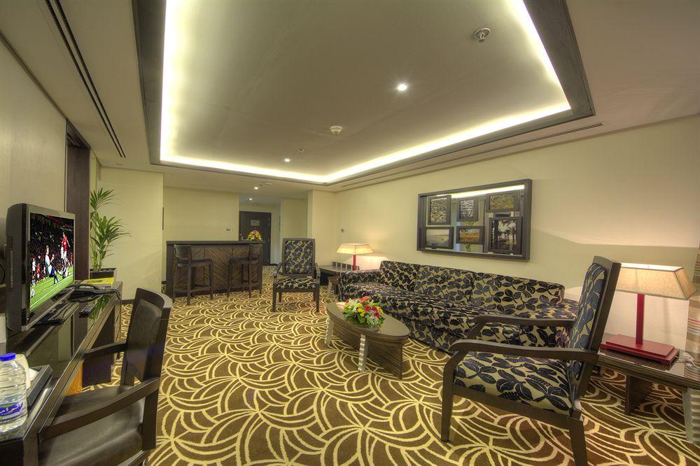 Raintree Rolla Hotel Dubai Esterno foto