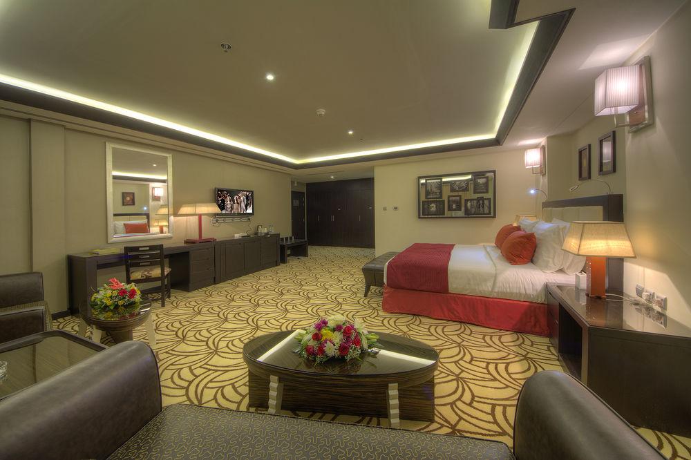 Raintree Rolla Hotel Dubai Esterno foto
