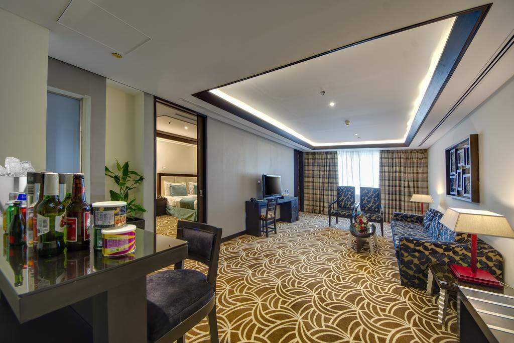Raintree Rolla Hotel Dubai Esterno foto