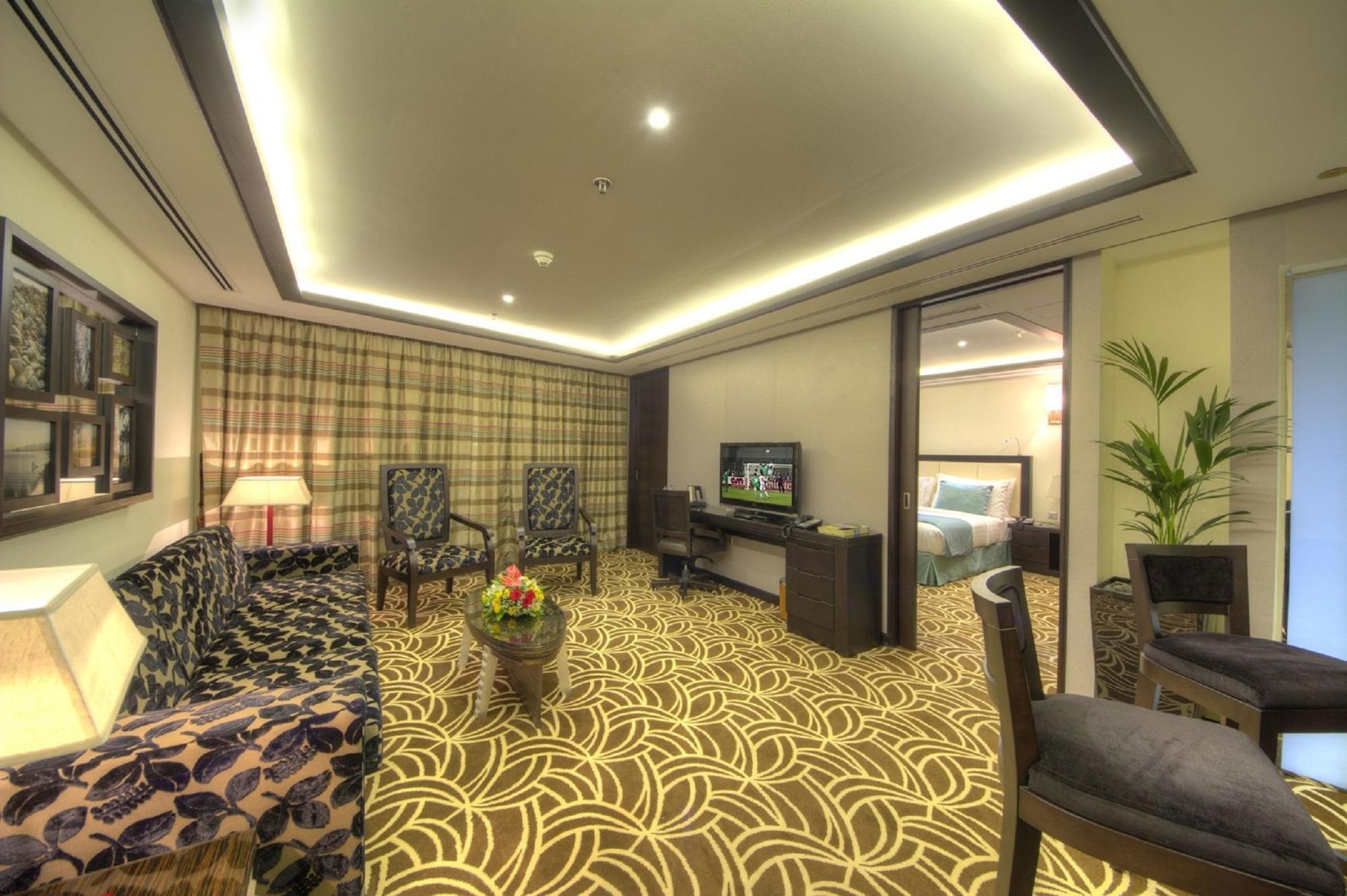 Raintree Rolla Hotel Dubai Esterno foto